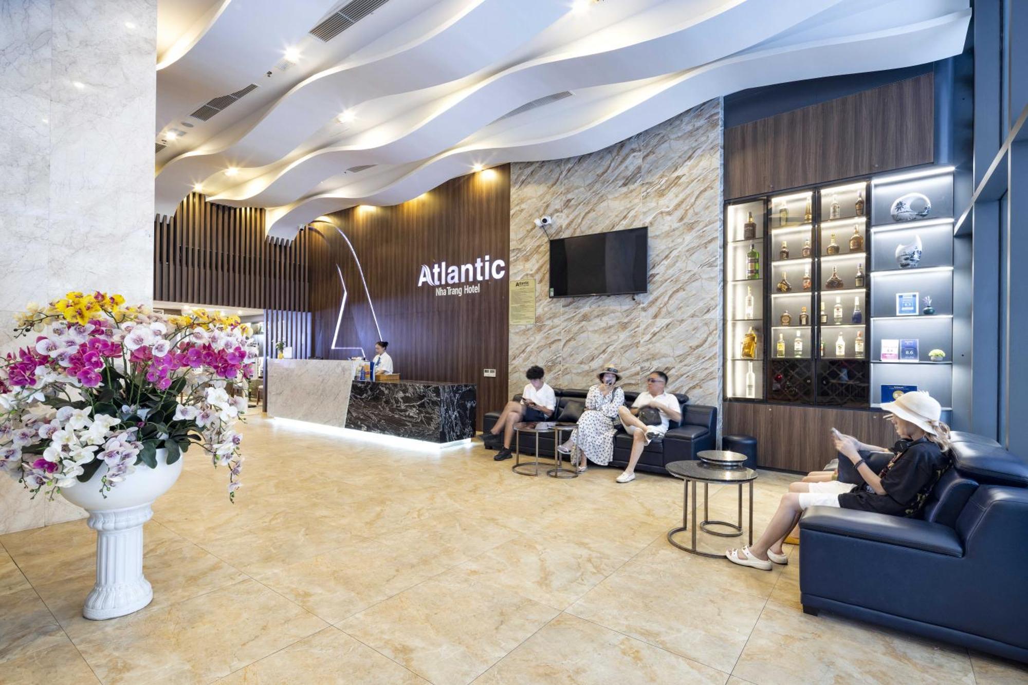 Atlantic Nha Trang Hotel Esterno foto